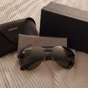 Ray-Ban Grey Mirror Chromance polarized sunglasses